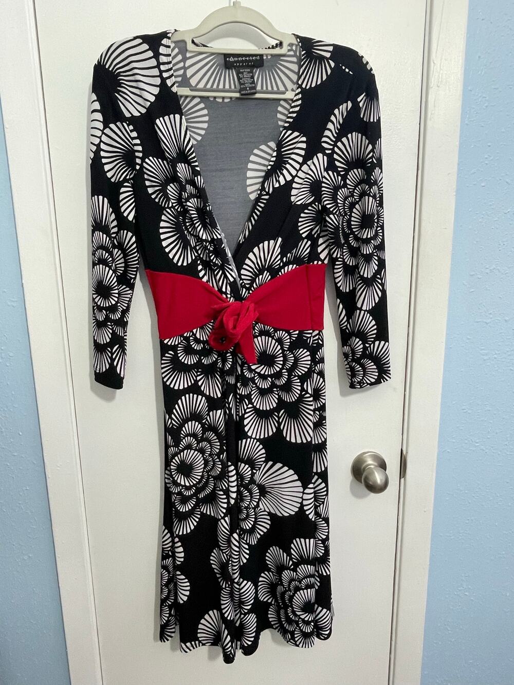 Y2K Vintage Dress Size 8 Black Floral Tie Belt Faux Wrap 3/4 Sleeve Office Siren